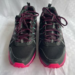 Fila ladies sneakers size 7